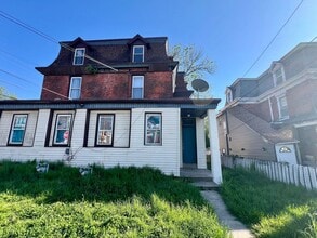 Building Photo - Gorgeous 2-Bedroom Apartment in Darby! Available NOW!