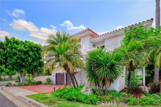 Building Photo - 6405 Vista Pacifica