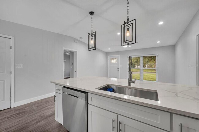 Building Photo - 4020 Ibis Dr