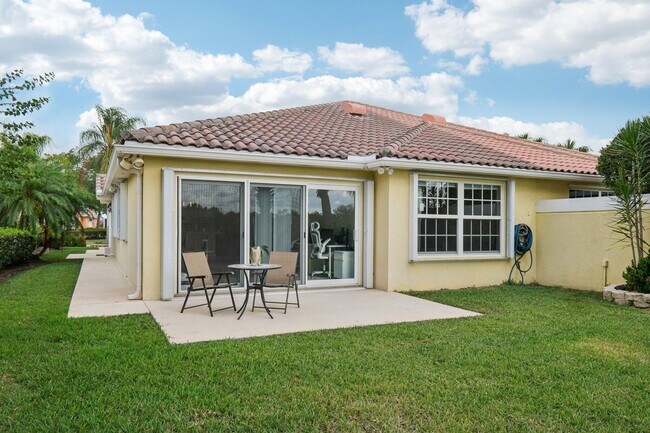 Building Photo - 10853 SW Elsinore Dr
