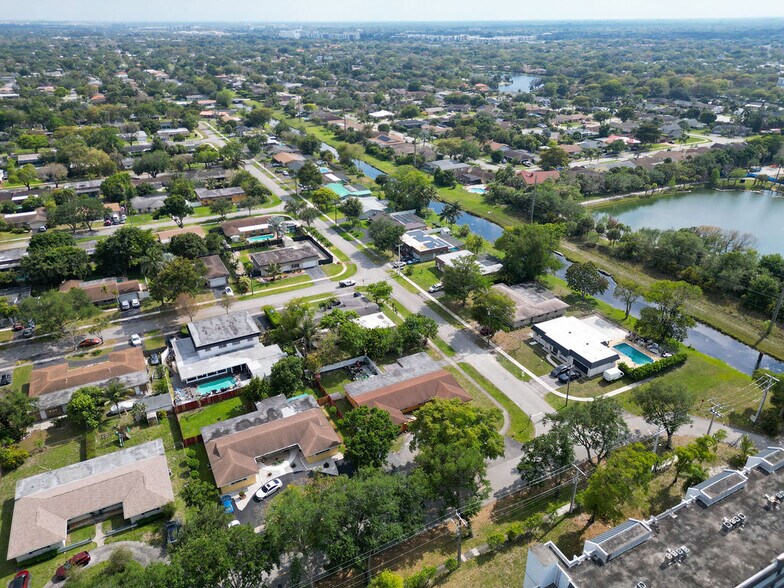 Building Photo - 7560 NW 16th St