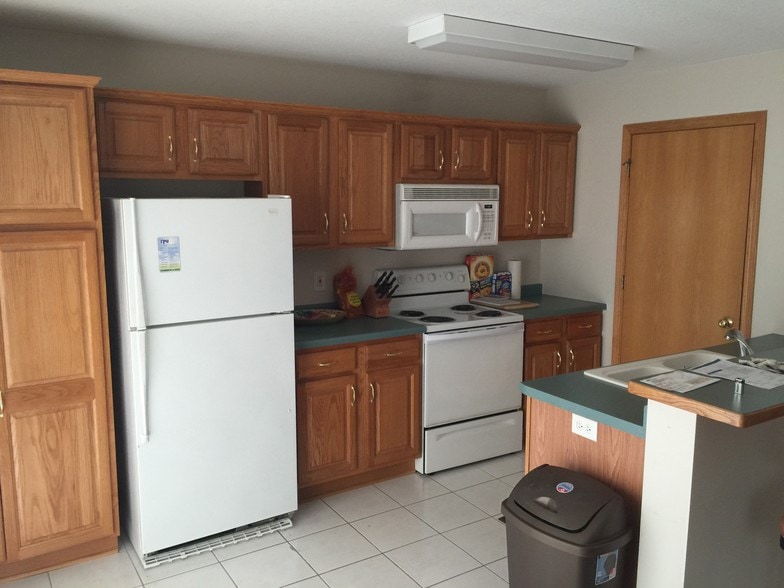 Kitchen - 2705 55th St NW