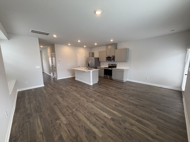 Building Photo - 4913 Mowbray Way