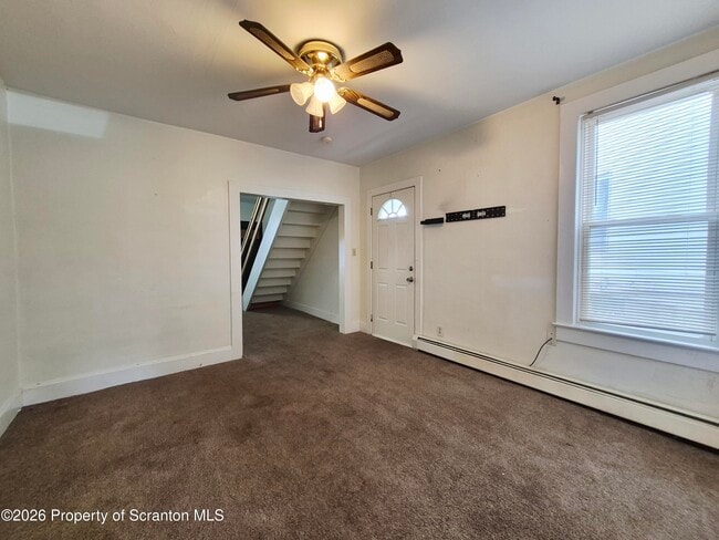 Building Photo - 68 Green Pl