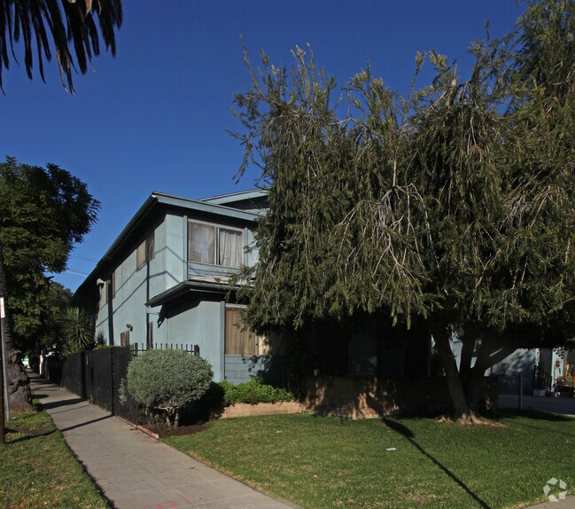 Building Photo - 5307-5309 Lincoln Ave