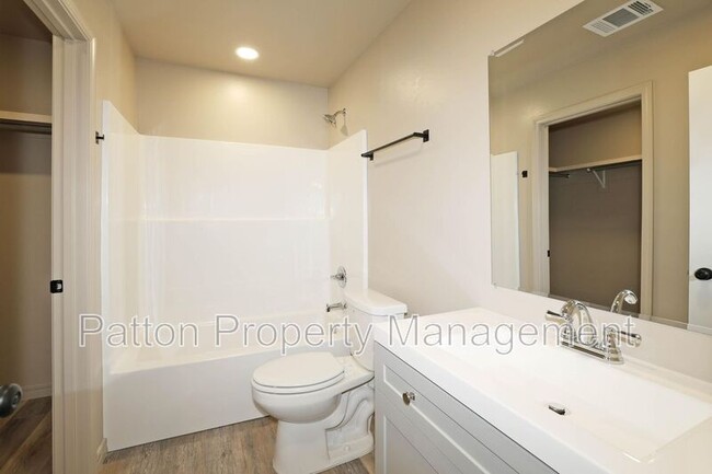 Building Photo - 10524 Tierra Sta. Dr