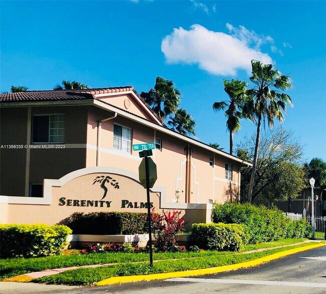 Building Photo - 3221 Sabal Palm Manor