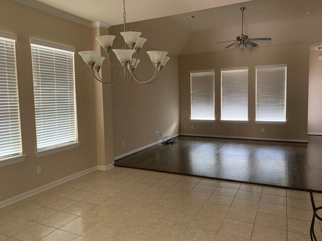 Building Photo - Gorgeous House For Lease in Richardson