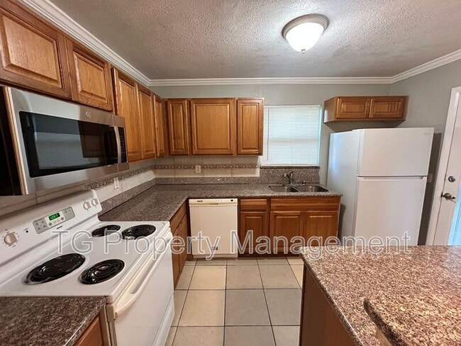 Building Photo - 6724 Cherbourg Ave S