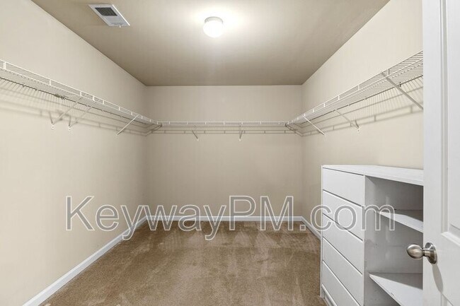 Building Photo - 1023 Iris Glen Dr