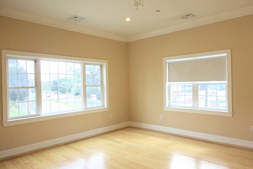 Building Photo - 473 Revere Beach Pky