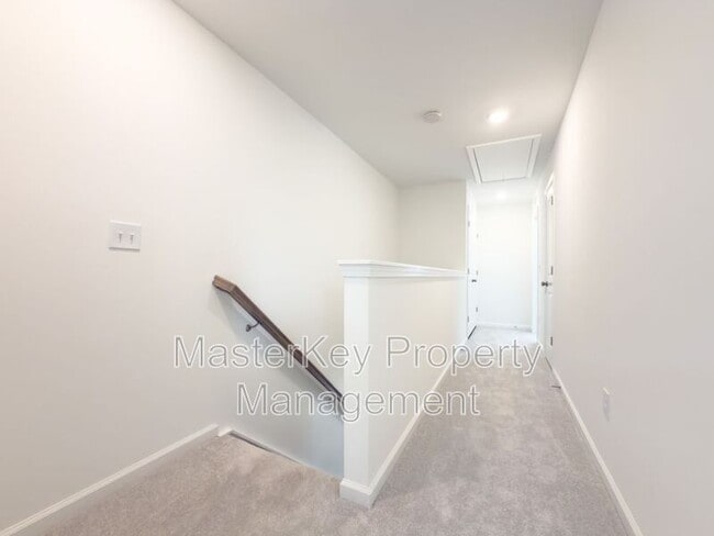 Building Photo - 673 Mirkwood Ave