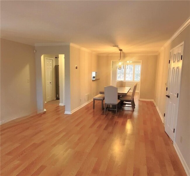 Building Photo - 66 St Claire Ln NE