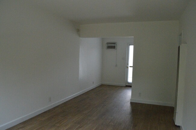 Building Photo - 214 S Bandy Ave