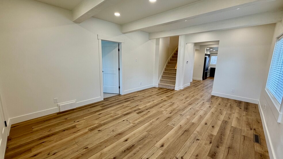 Building Photo - 145 N Byron Ave