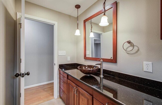Building Photo - 5710 Verdome Ln