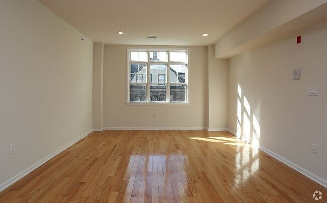 Interior Photo - Rittenhouse Terrace