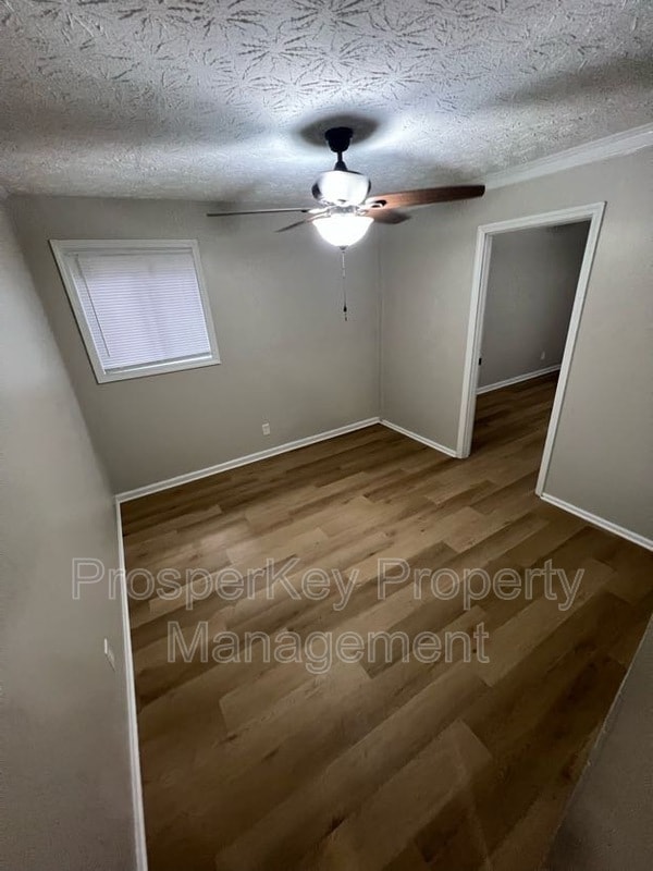 Building Photo - 945 Celia Dr