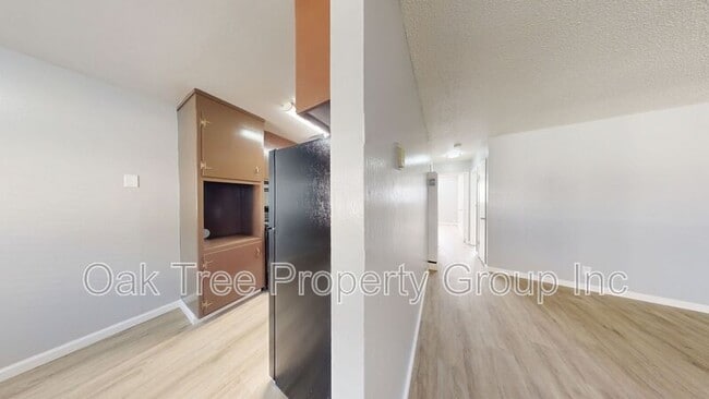 Building Photo - 312 Rodeo Ave