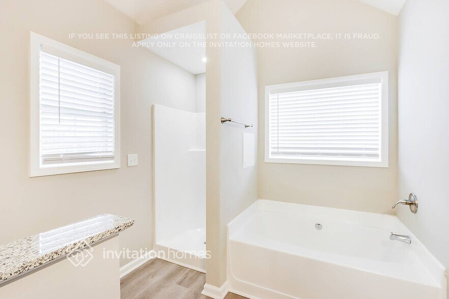 Building Photo - 1430 Rose Pointe Dr