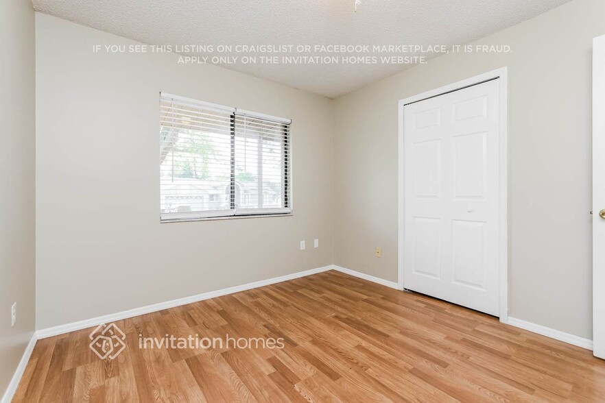 Building Photo - 249 Ashbourne Dr