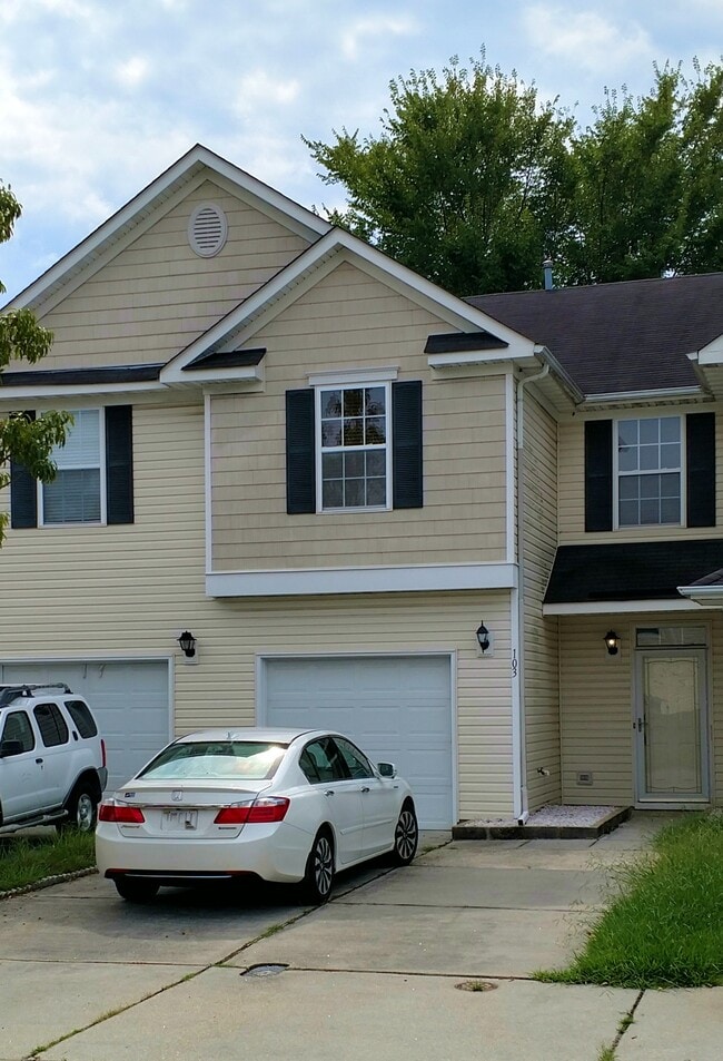 Building Photo - 103 Pinter Ct