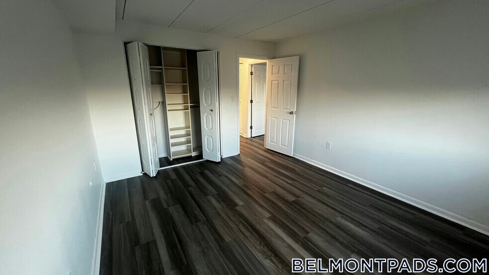 Building Photo - 55 Hill Rd