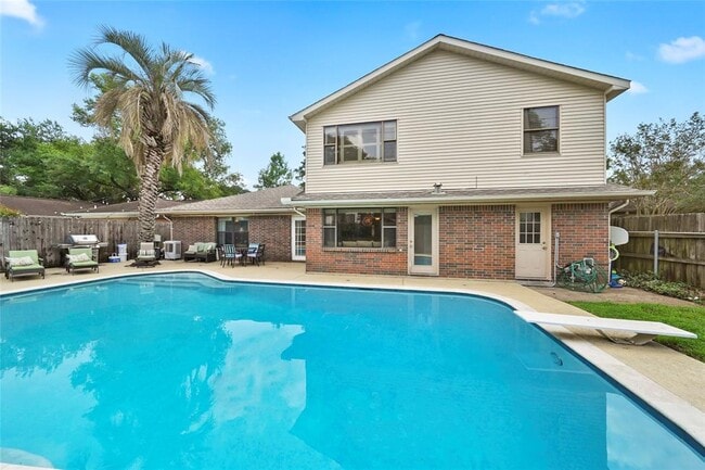 Building Photo - 6218 Wynnwood Ln