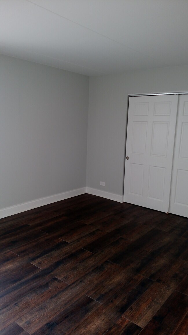 Bedroom - 475 Plum Creek Dr