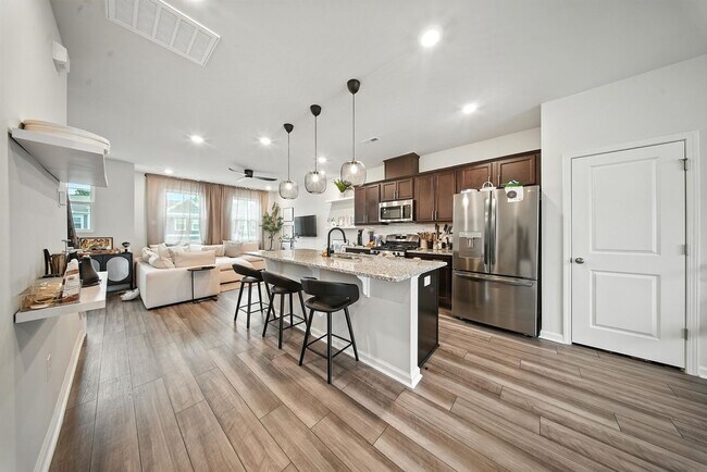 Building Photo - 5205 Invention Wy