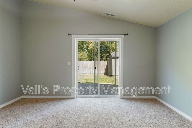 Building Photo - 2387 Equestrian Loop S