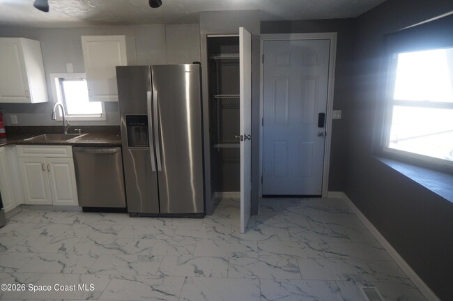 Building Photo - 1805 Big Cypress St NE