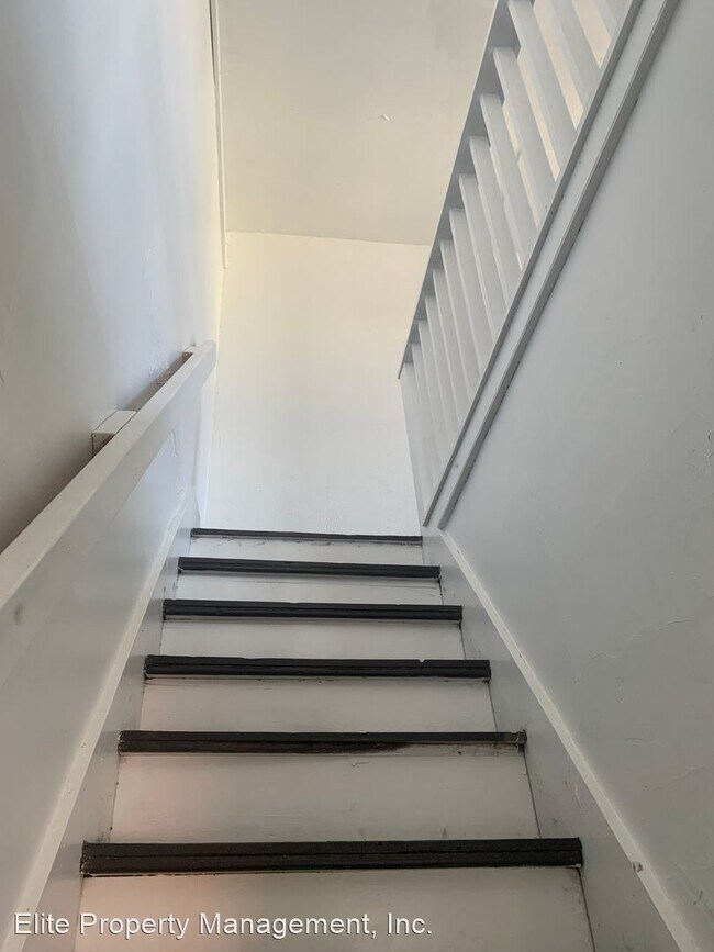 Building Photo - 4 br, 1 bath House - 162 S Belvidere Avenue