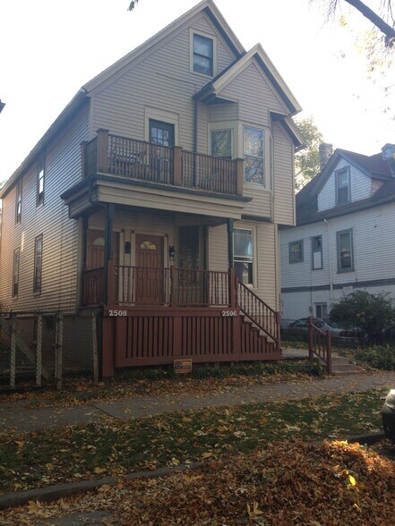 Building Photo - 2506 N Bartlett Ave