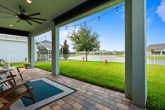 Building Photo - 10454 SW Captiva Dr