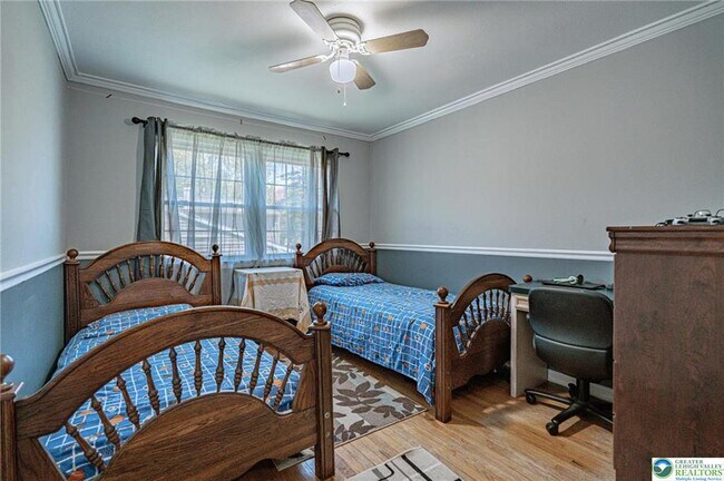 Building Photo - 2627 Nottingham Rd