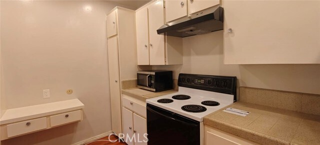 Building Photo - 6225 Canterbury Dr
