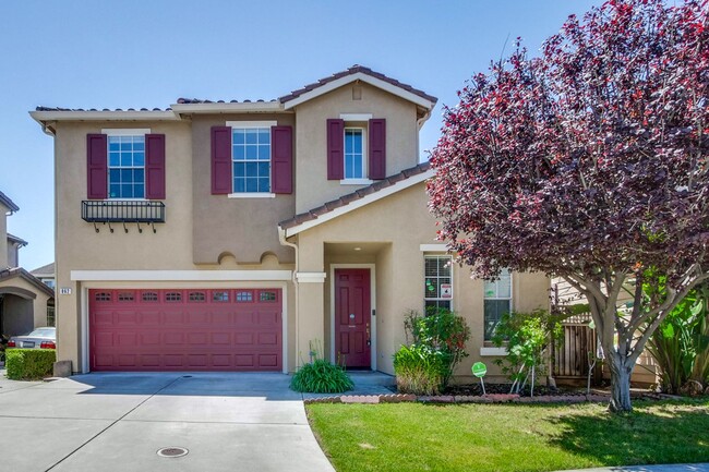 Building Photo - Spacious 4-Bedroom Home on Private Cul-De-...