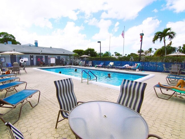 Building Photo - 7431 43rd Way N