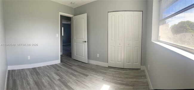 Building Photo - 11080 SW 62nd Terrace