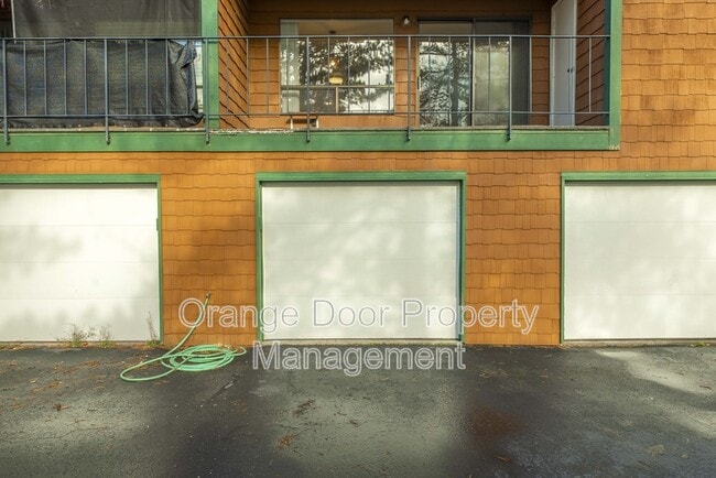 Building Photo - 7304 N Skyview Pl