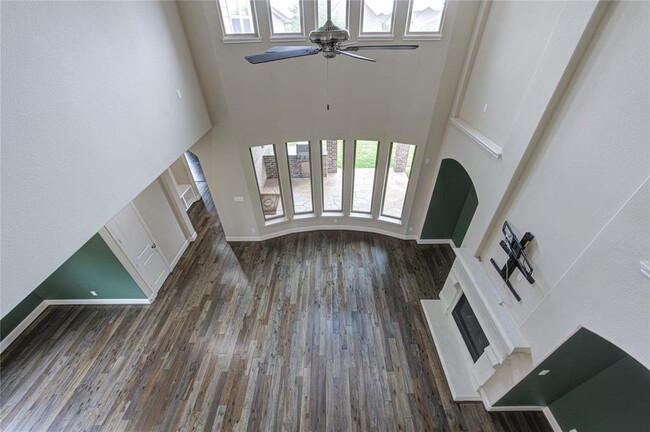 Building Photo - 2827 Winthrop Mdw Wy