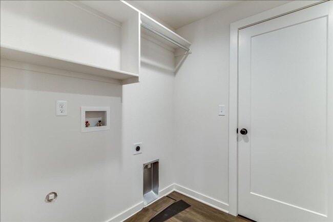 Building Photo - Beautiful Four Bedroom, Two Bathroom