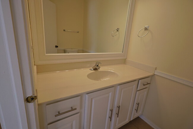 Building Photo - 14252 S Hemingway Cir