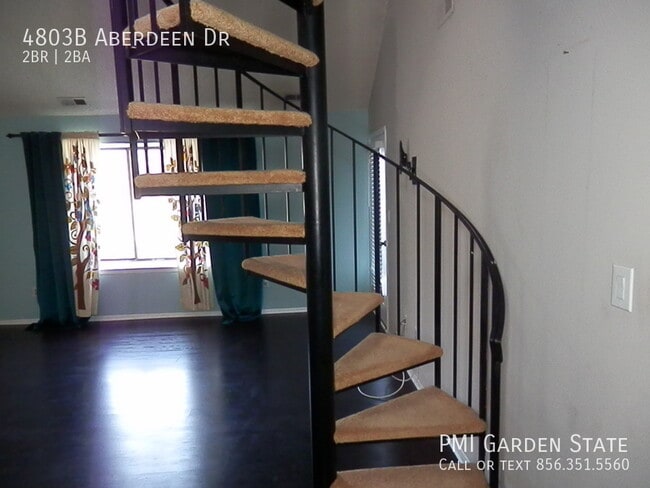 Building Photo - 4803B Aberdeen Dr