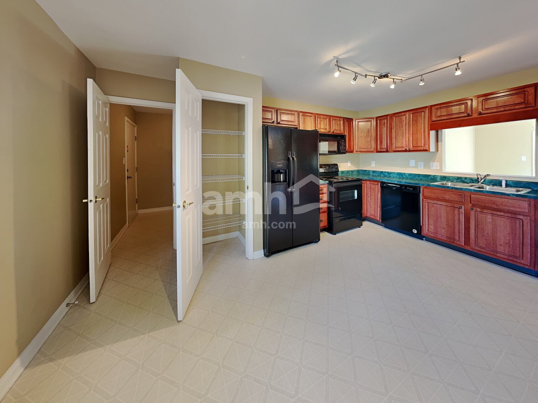 Building Photo - 1159 Fiesta Dr
