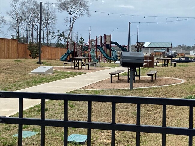 Building Photo - 6186 Emperor Pnes Trl