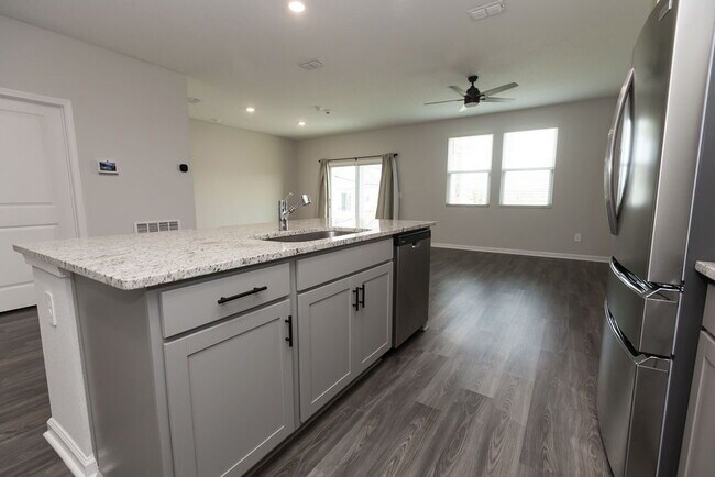 Building Photo - For Rent | Like-New 3 Bedroom, 2 Bath Home...