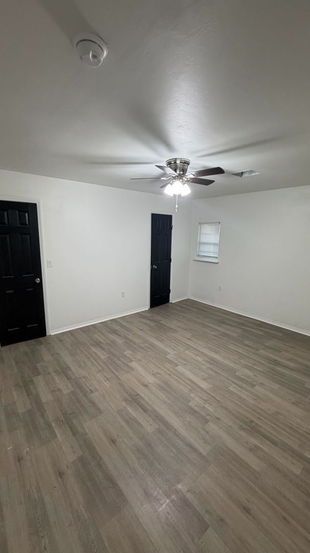 Building Photo - FOR SALE $230,000.00