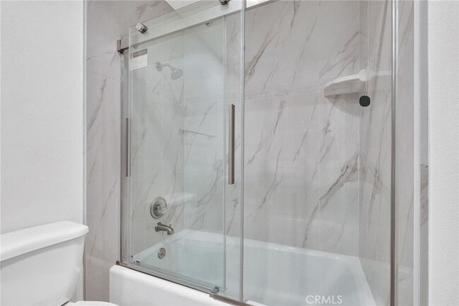 Building Photo - 3935 Bluff Pl